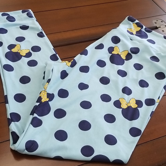 LuLaRoe Pants - LULAROE 🏰 DISNEY LEGGINGS